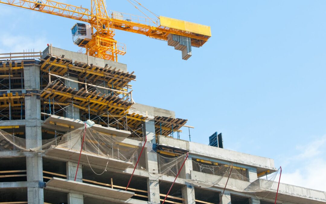 Découvrez les causes des sinistres de construction et comment les éviter